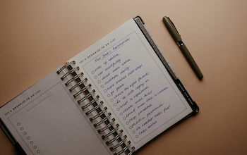 Pen to Paper: Practical Tips for Starting Your Gratitude Journaling Journey